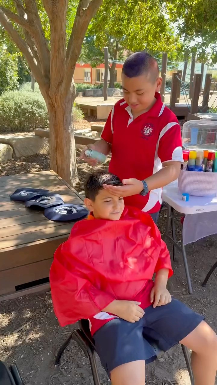 412906884192908_1392883272861926-1